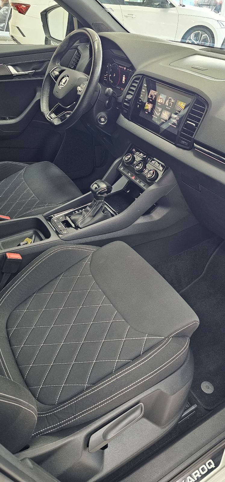 Škoda Karoq 2,0 TDI DSG SPORTLINE,LEASING DO 8g.BEZ UČEŠĆA, fotografija 14