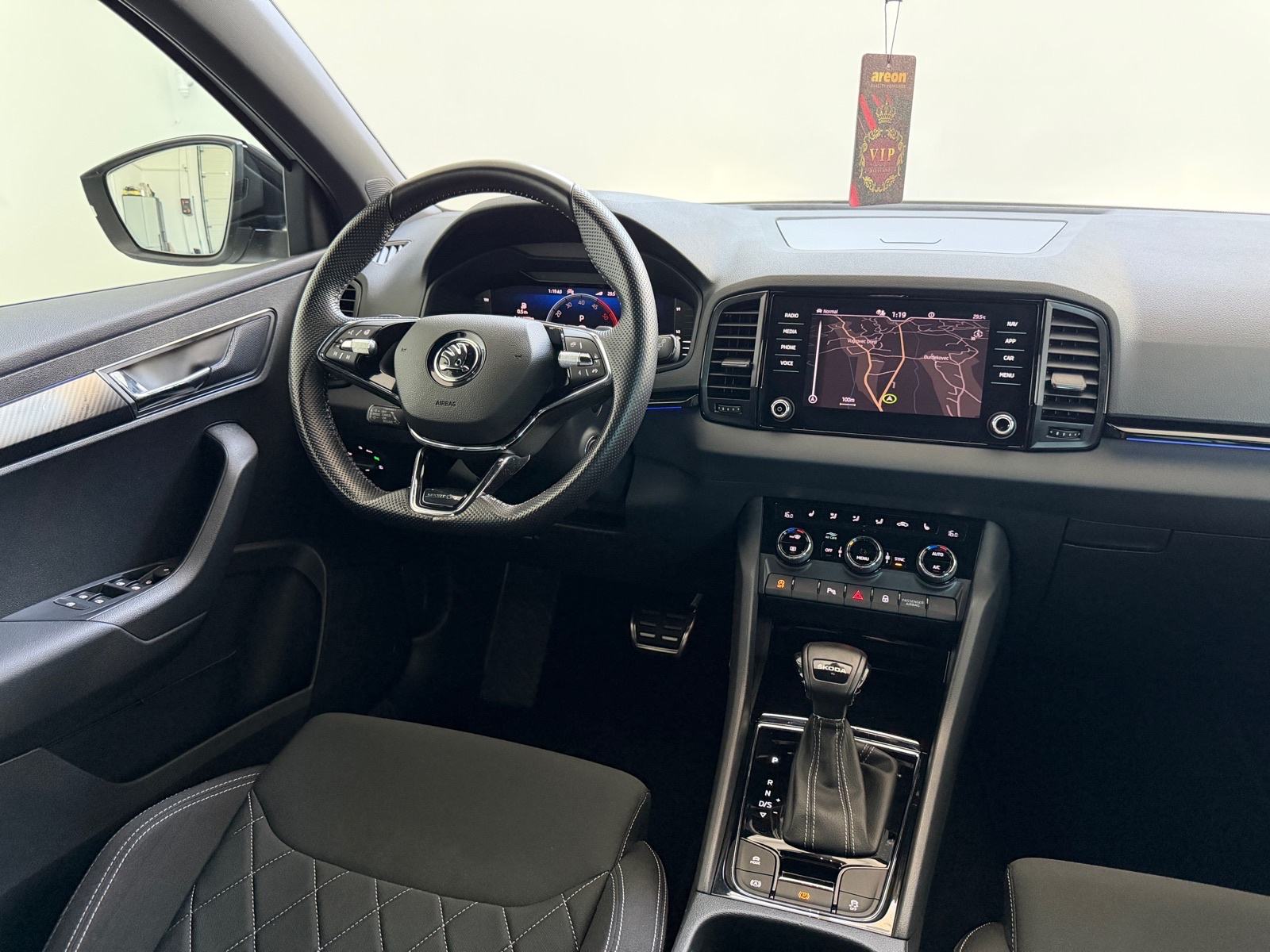 Škoda Karoq 2,0 TDI DSG, SPORTLINE, MATRIX, JAMSTVO 24MJ, LEASING, fotografija 10