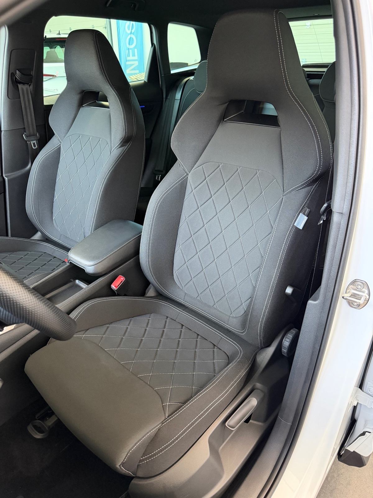 Škoda Karoq 2,0 TDI DSG, SPORTLINE, MATRIX, JAMSTVO 24MJ, LEASING, fotografija 12