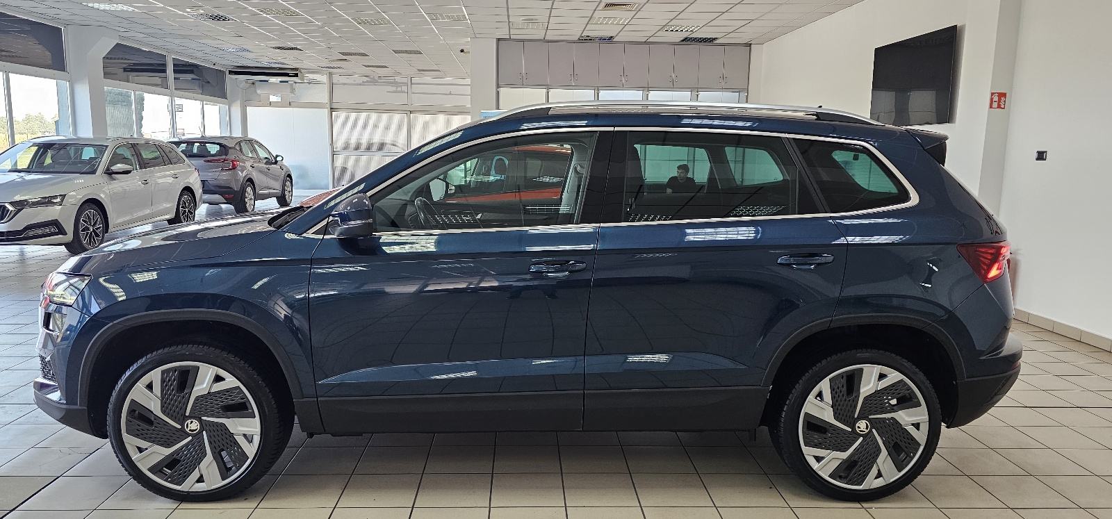 Škoda Karoq 2,0 TDI DSG,STYLE,SAMO 48tkm,LEASING DO 8g.BEZ UČEŠĆ, fotografija 7