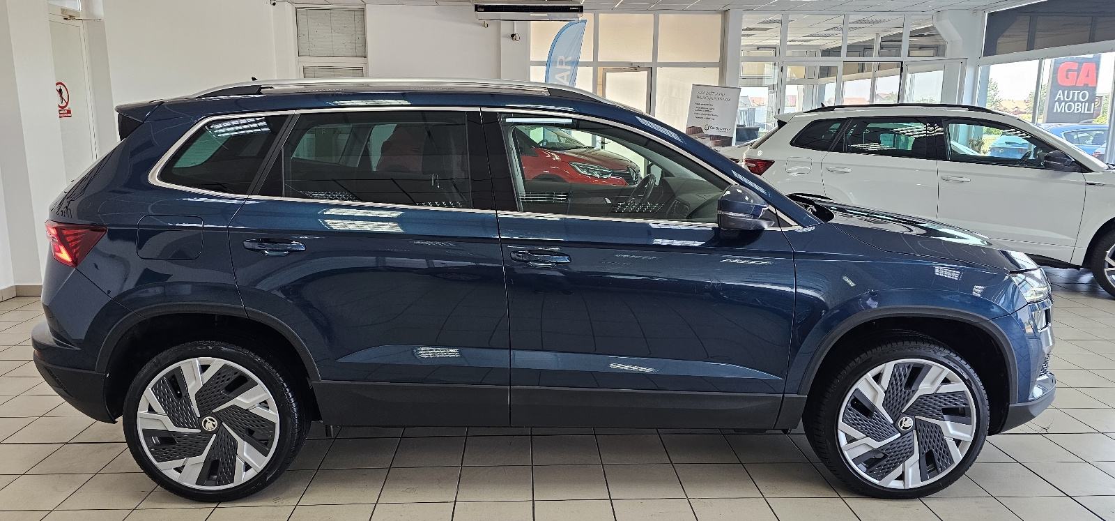 Škoda Karoq 2,0 TDI DSG,STYLE,SAMO 48tkm,LEASING DO 8g.BEZ UČEŠĆ, fotografija 8
