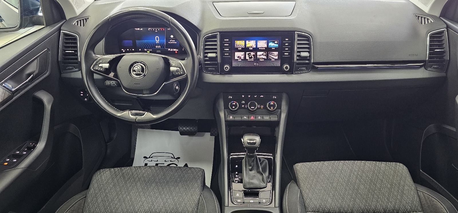 Škoda Karoq 2,0 TDI DSG,STYLE,SAMO 48tkm,LEASING DO 8g.BEZ UČEŠĆ, fotografija 13