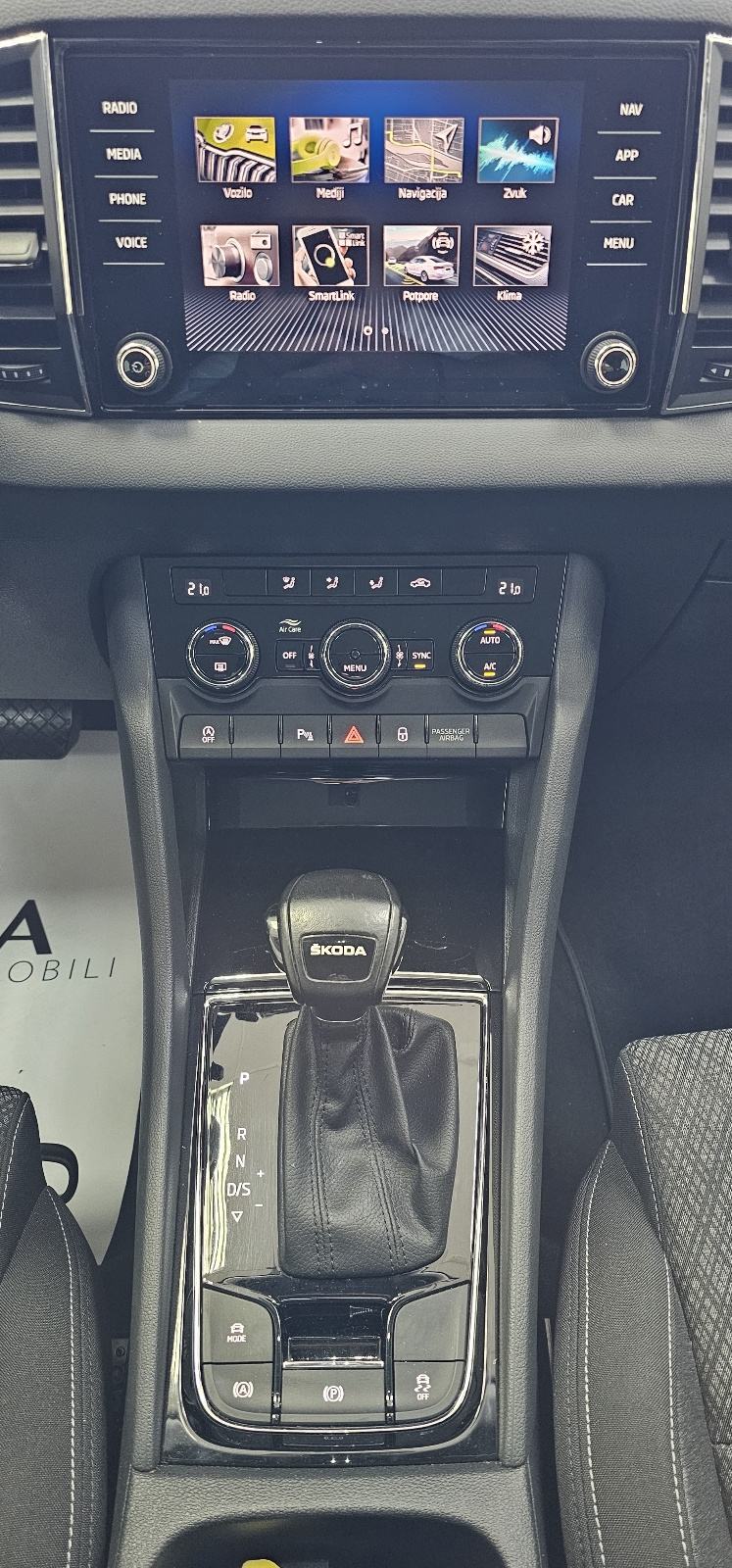 Škoda Karoq 2,0 TDI DSG,STYLE,SAMO 48tkm,LEASING DO 8g.BEZ UČEŠĆ, fotografija 14