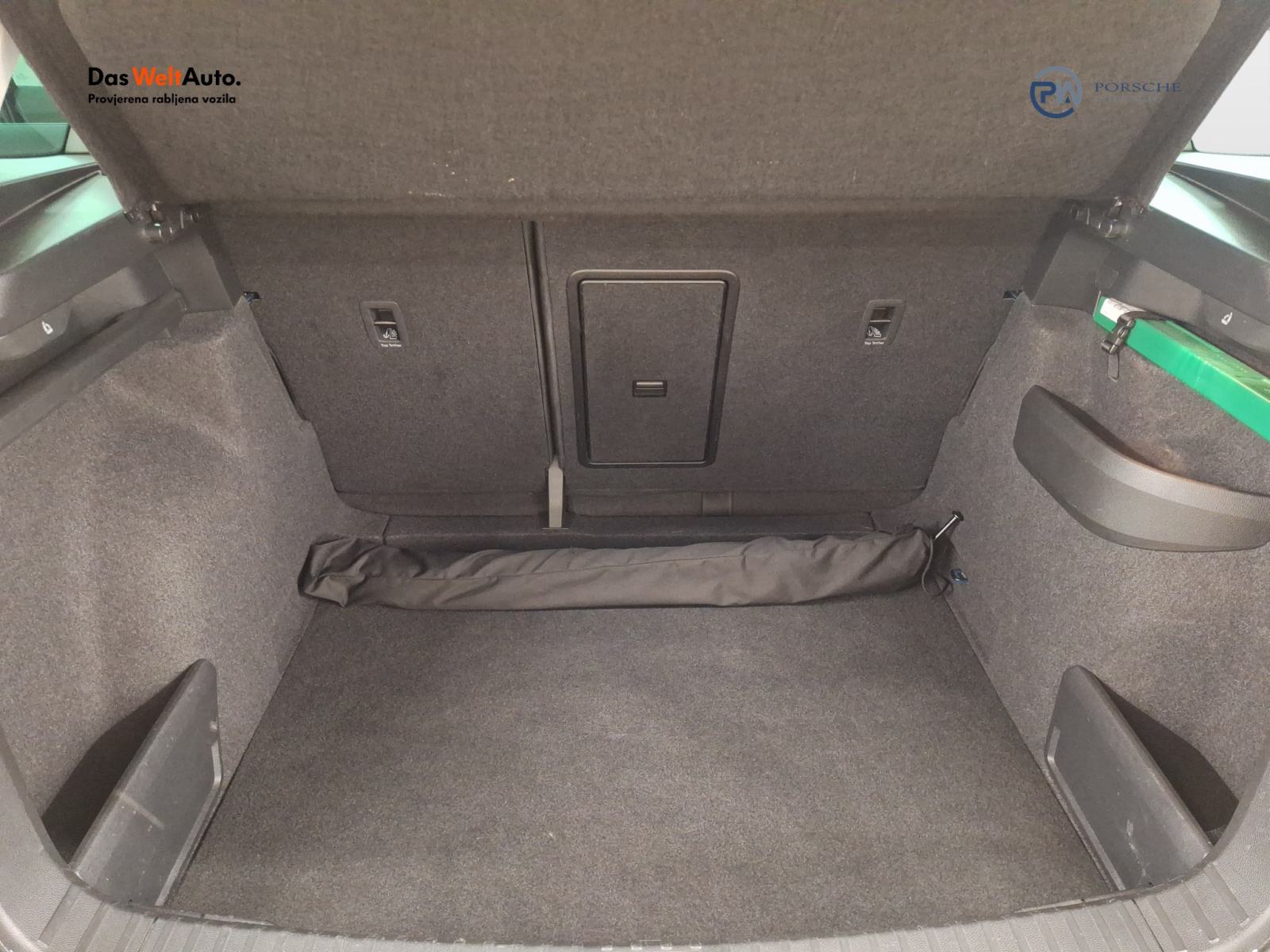 Škoda Karoq 2.0 TDI DSG Style, fotografija 19