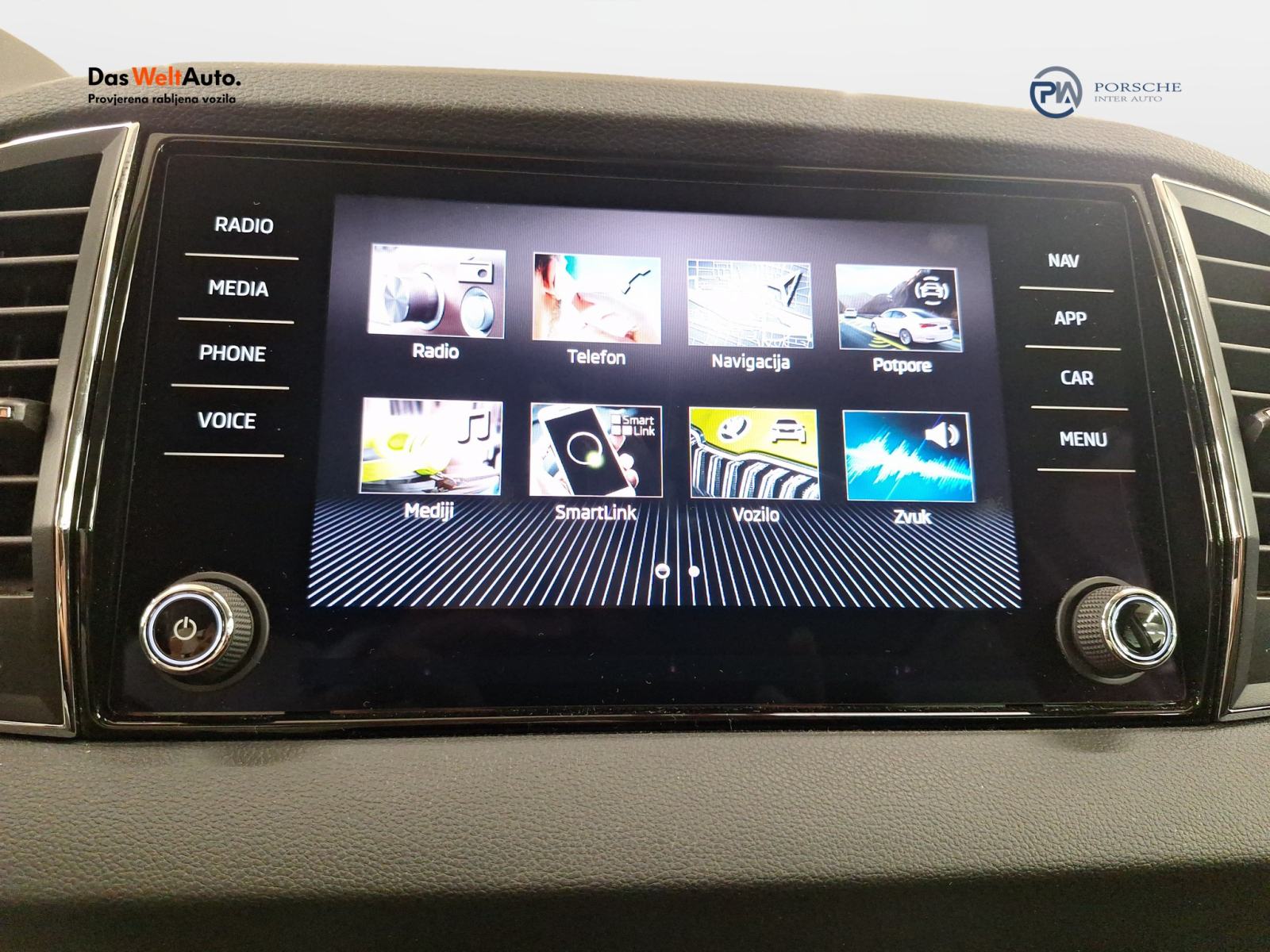 Škoda Karoq 2.0 TDI DSG Style, fotografija 14