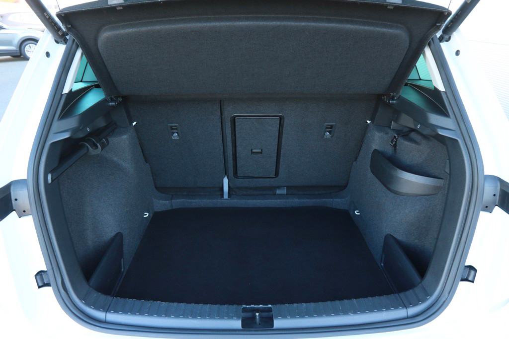 -AKCIJA- Škoda KAROQ 2.0 TDI DSG-Tiptronik Executive -Full LED-, fotografija 11