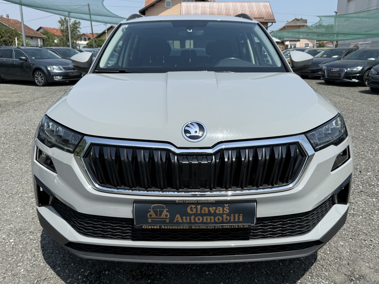 Škoda Karoq 2,0 TDI HR AUTO,NOVE GUME,REG.GOD.DANA,JAMSTVO!!!, fotografija 3