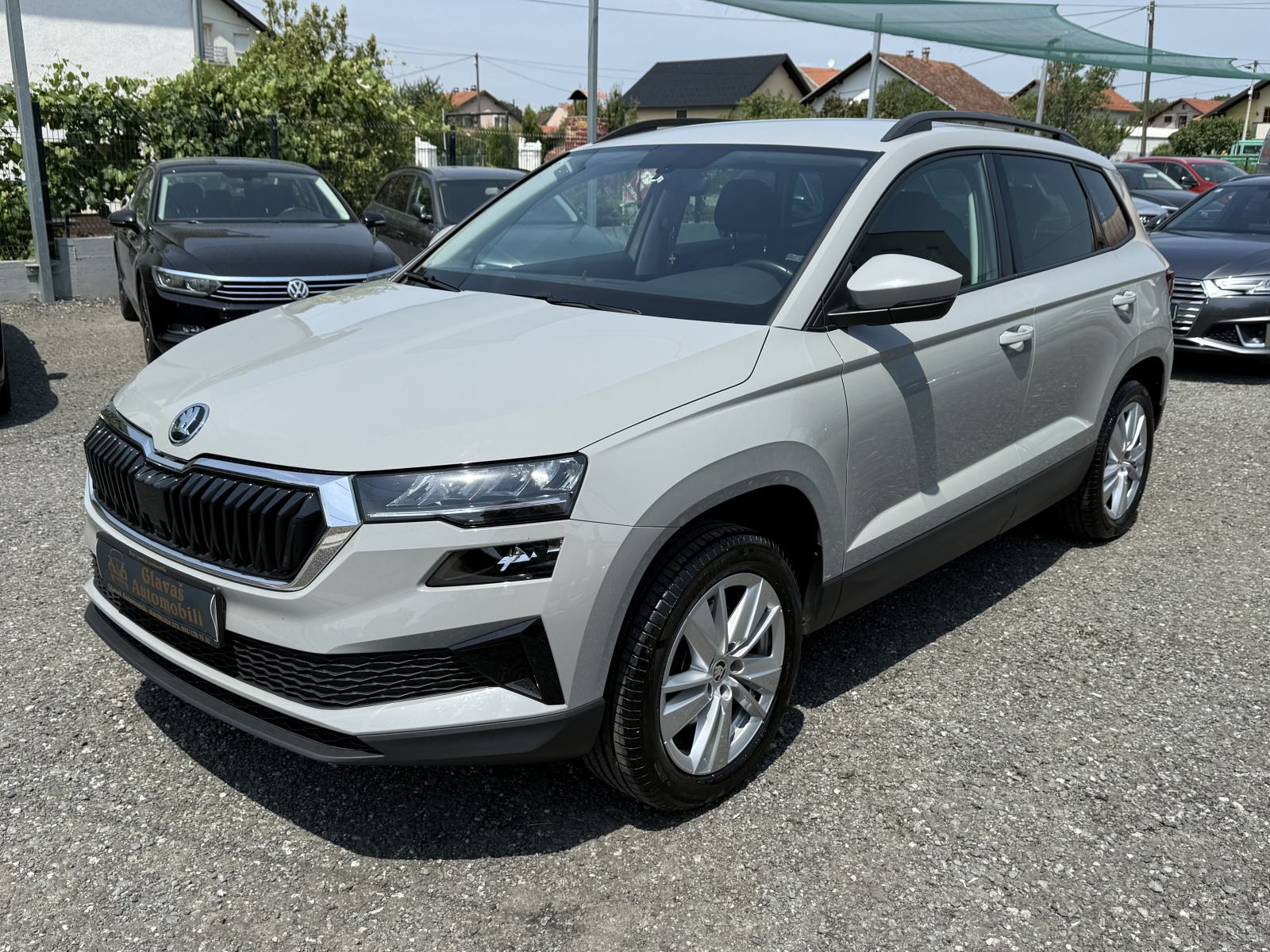 Škoda Karoq 2,0 TDI HR AUTO,NOVE GUME,REG.GOD.DANA,JAMSTVO!!!, fotografija 4