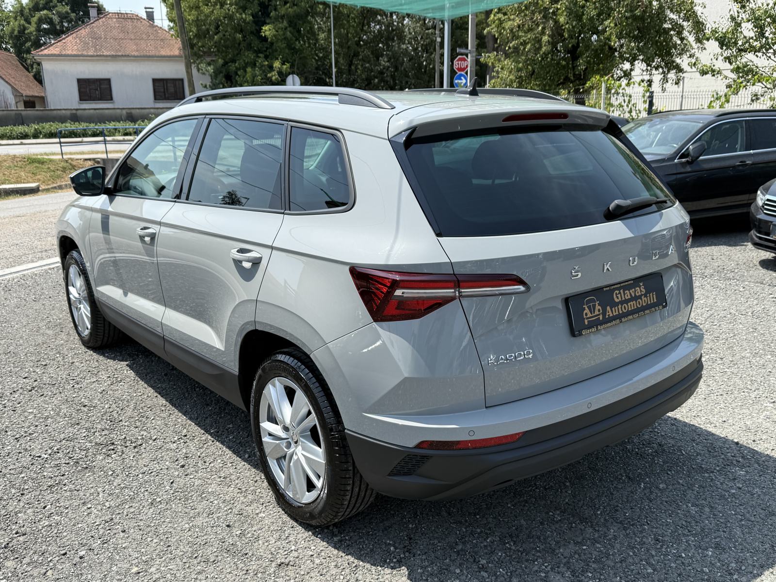 Škoda Karoq 2,0 TDI HR AUTO,NOVE GUME,REG.GOD.DANA,JAMSTVO!!!, fotografija 6