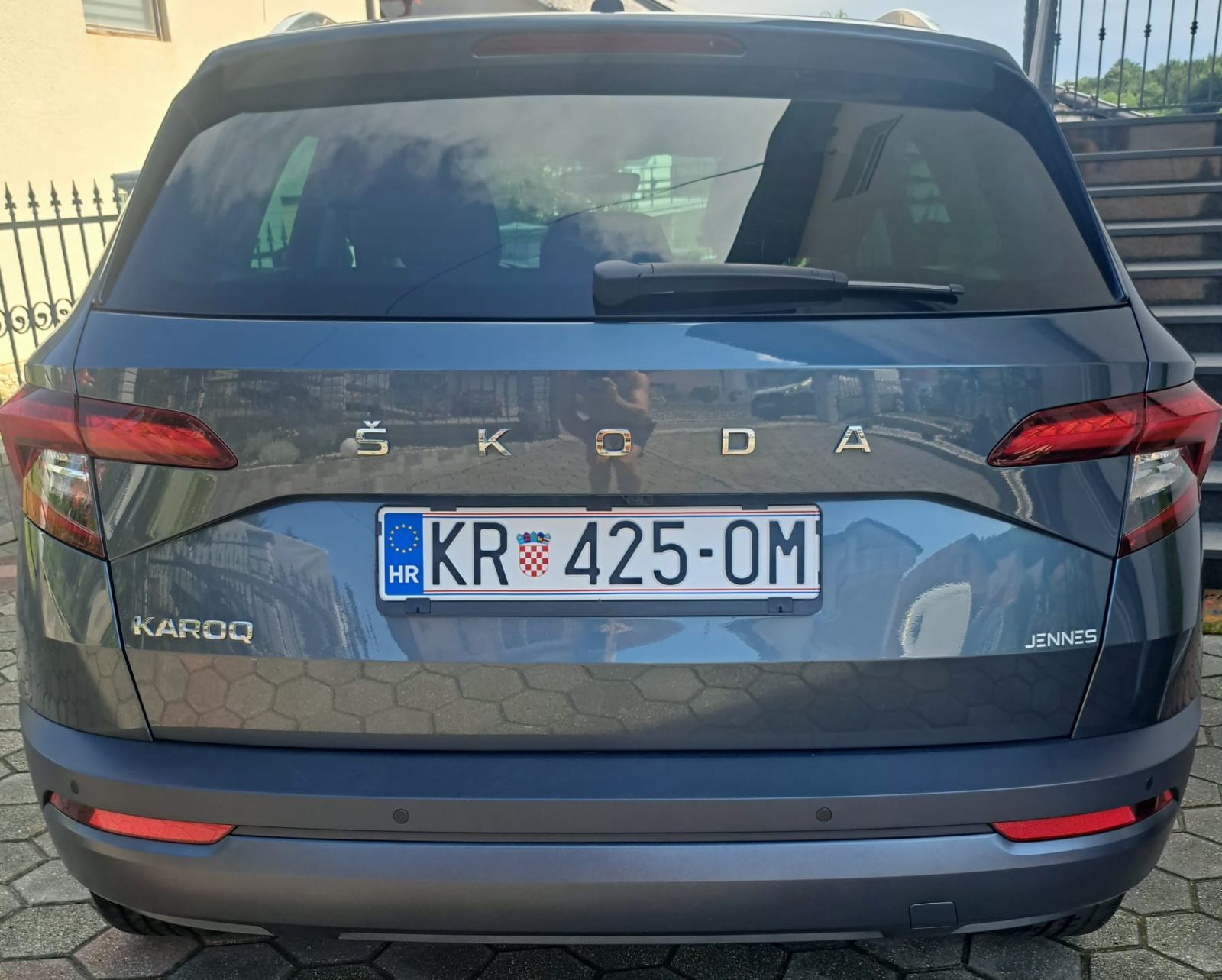 Škoda Karoq 2,0 TDI, LED, virtual, grijanje svih sjedala, kao novi, fotografija 3