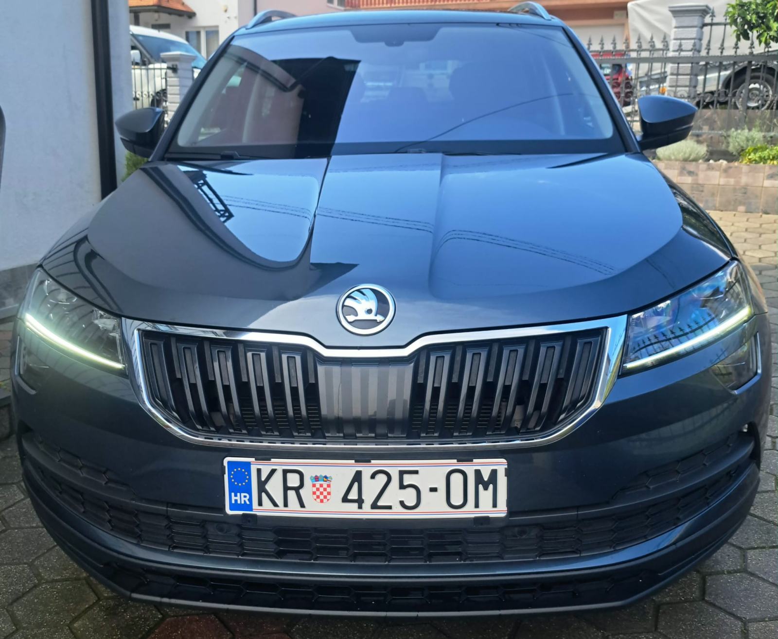 Škoda Karoq 2,0 TDI, LED, virtual, grijanje svih sjedala, kao novi, fotografija 6