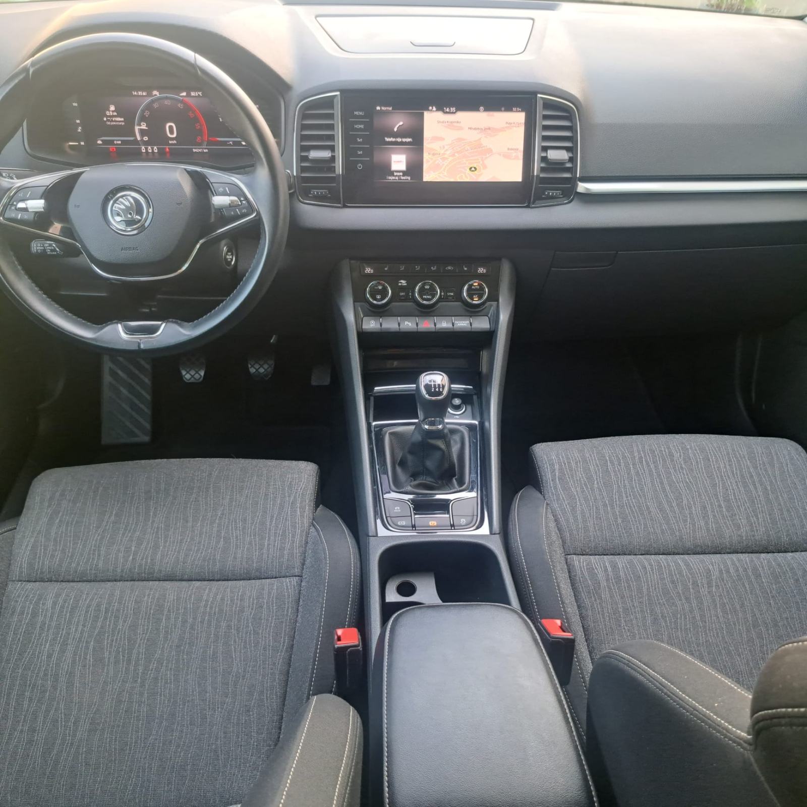 Škoda Karoq 2,0 TDI, LED, virtual, grijanje svih sjedala, kao novi, fotografija 7