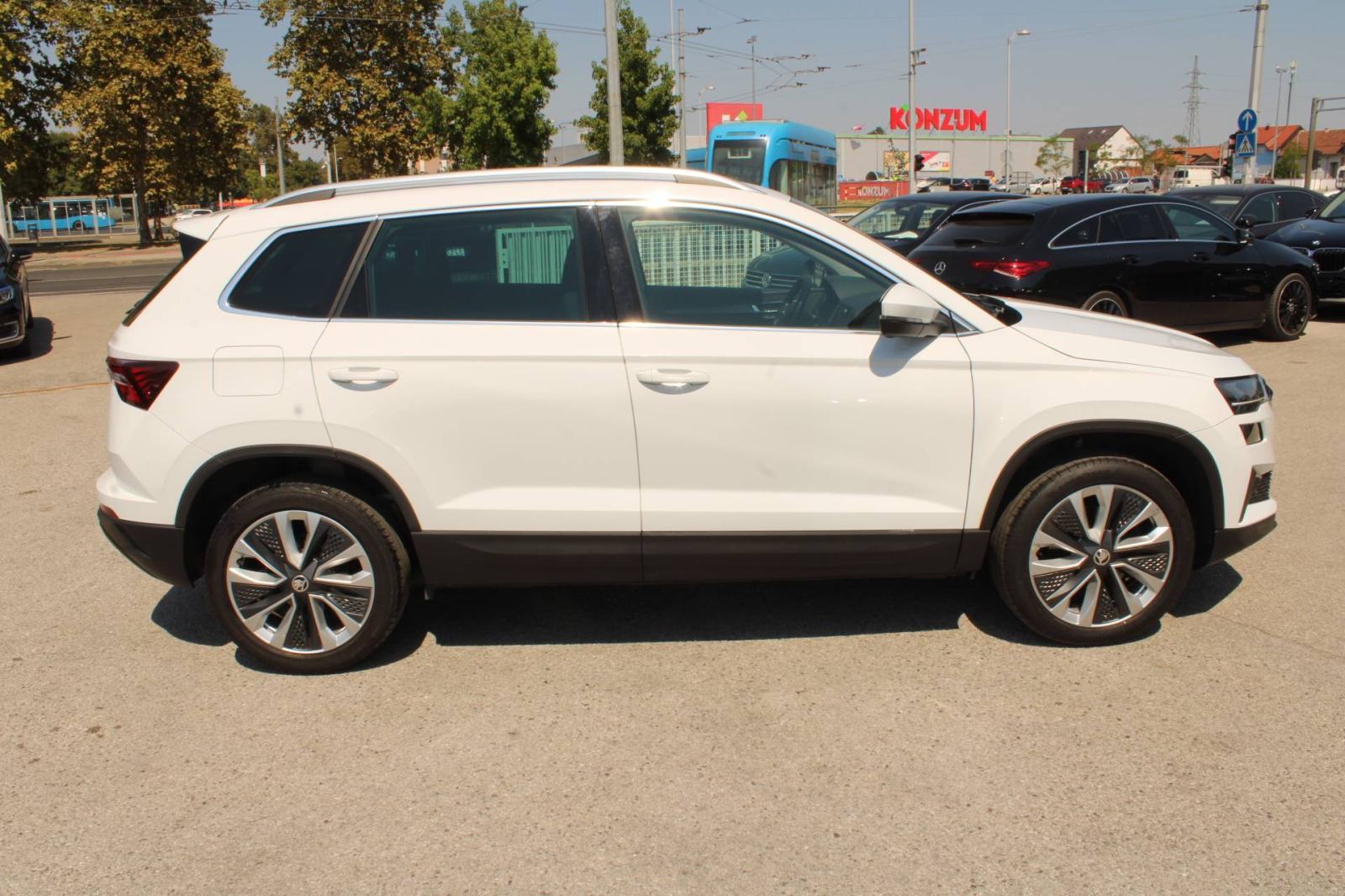 Škoda Karoq 2.0 TDi *LED, VIRTUAL*, fotografija 4