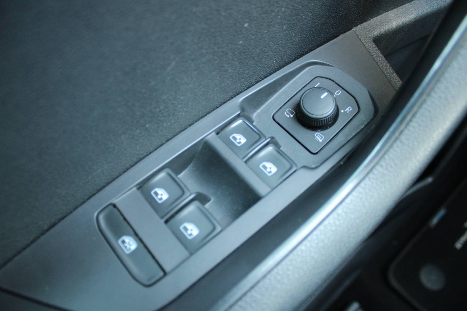Škoda Karoq 2.0 TDi *LED, VIRTUAL*, fotografija 14