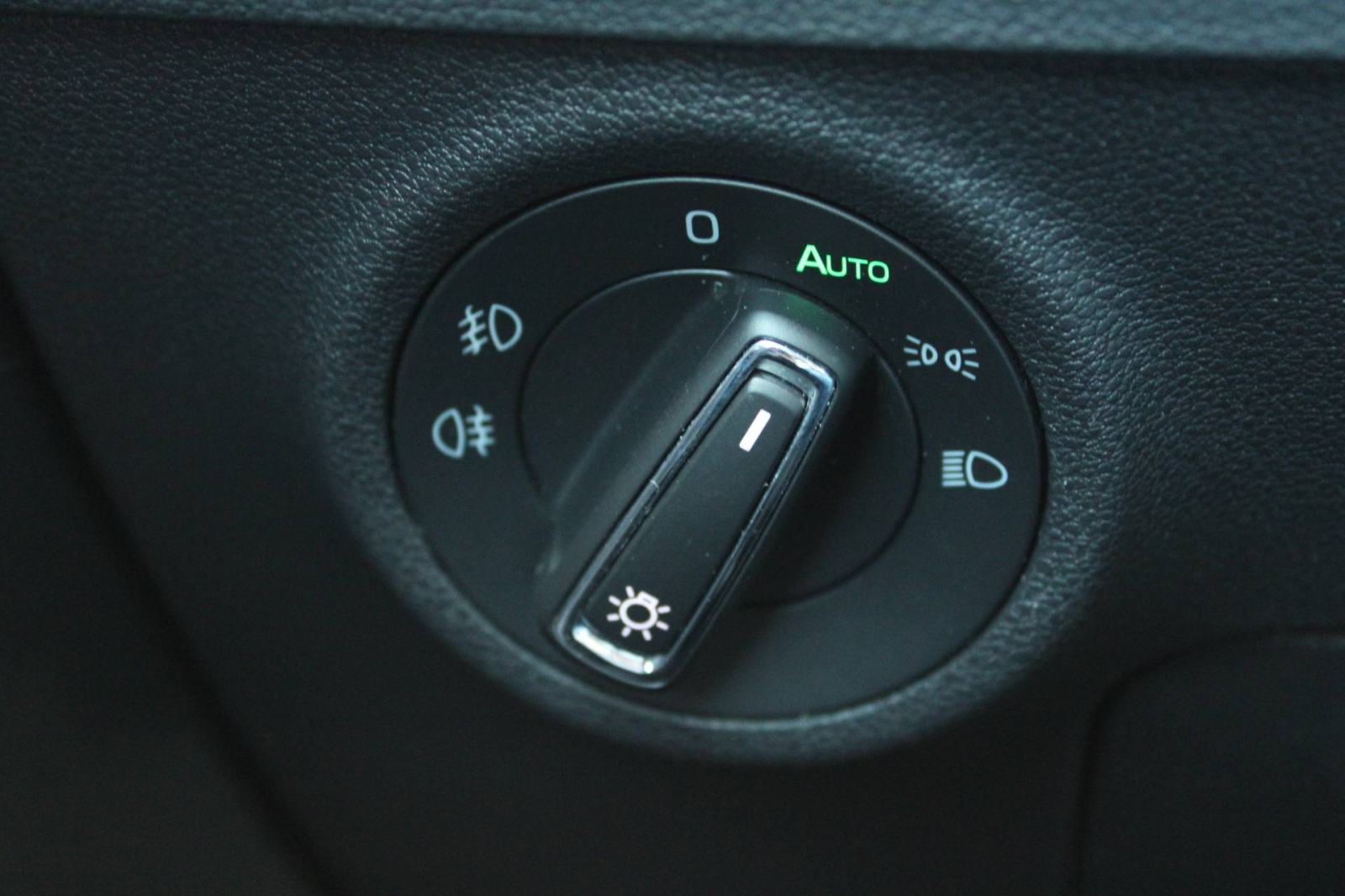 Škoda Karoq 2.0 TDi *LED, VIRTUAL*, fotografija 15