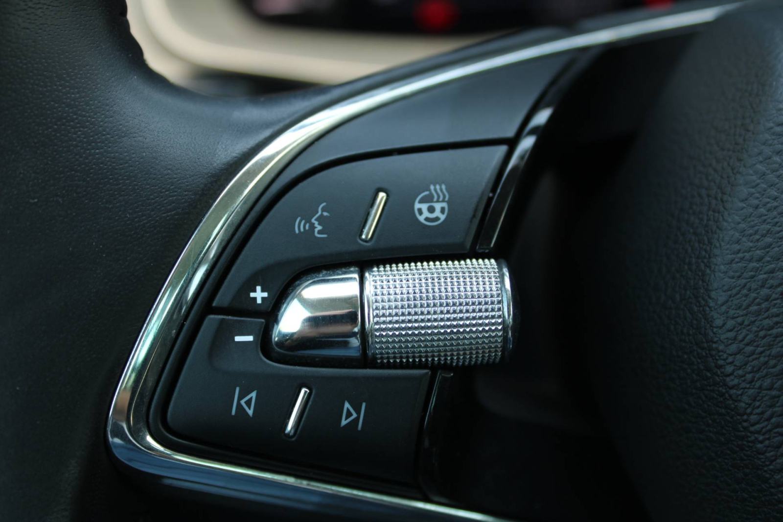 Škoda Karoq 2.0 TDi *LED, VIRTUAL*, fotografija 17