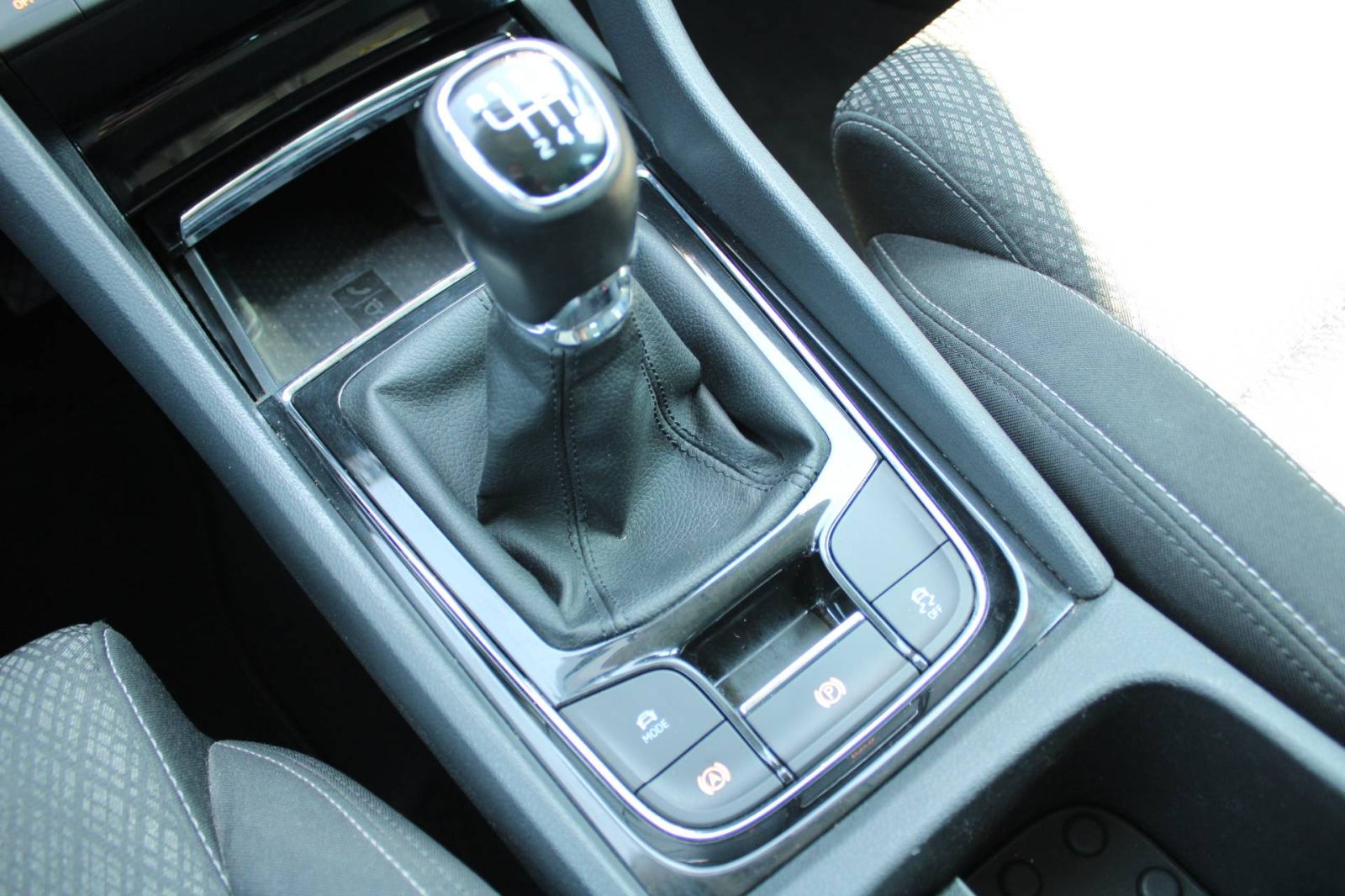 Škoda Karoq 2.0 TDi *LED, VIRTUAL*, fotografija 18