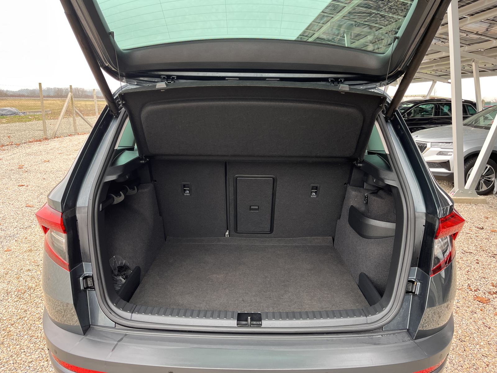 Škoda Karoq 2,0 TDI DSG, LEASING BEZ UČEŠĆA I BEZ JAMCA, fotografija 9