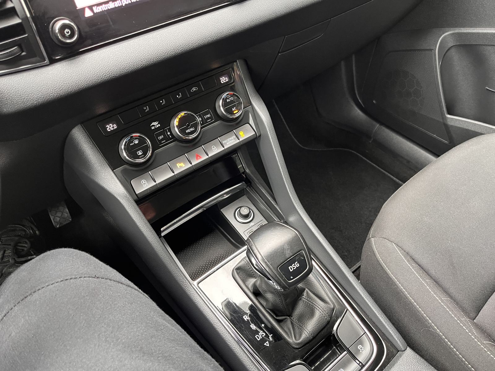 Škoda Karoq 2,0 TDI DSG, LEASING BEZ UČEŠĆA I BEZ JAMCA, fotografija 18