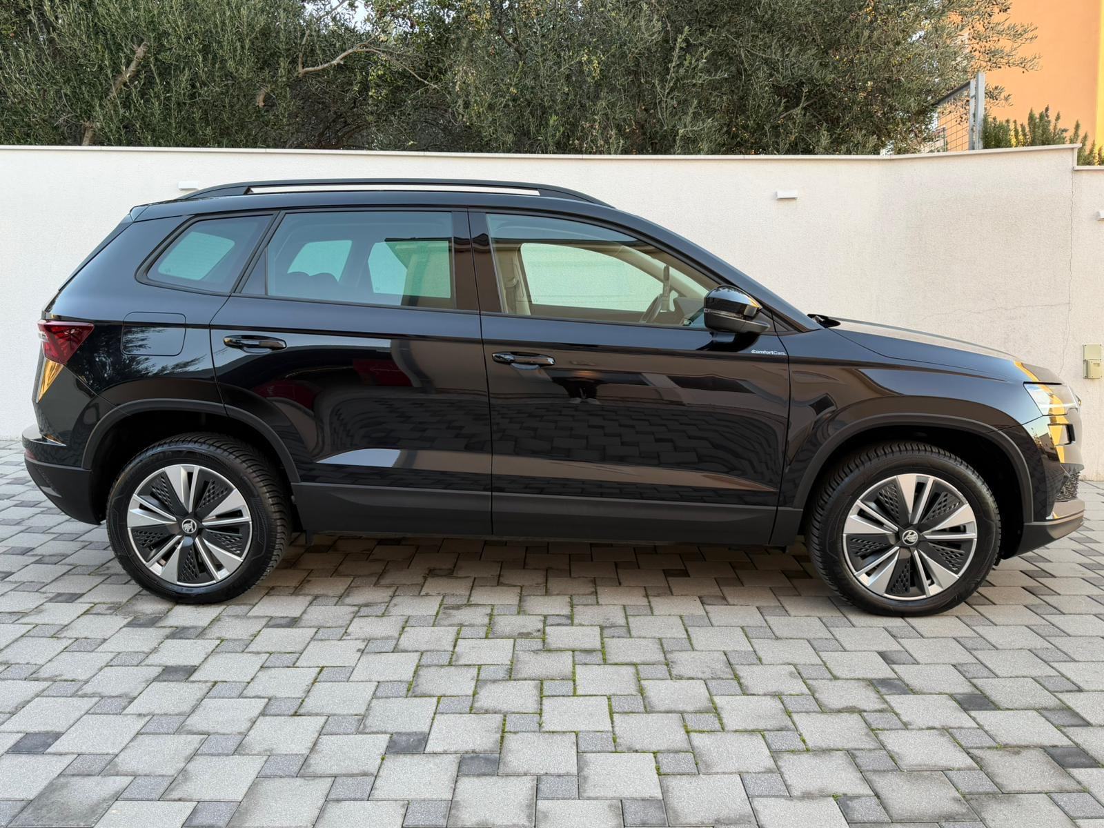 Škoda Karoq 2,0 TDI~Navigacija~Kamera~Servisna~Jamstvo 12mj., fotografija 8