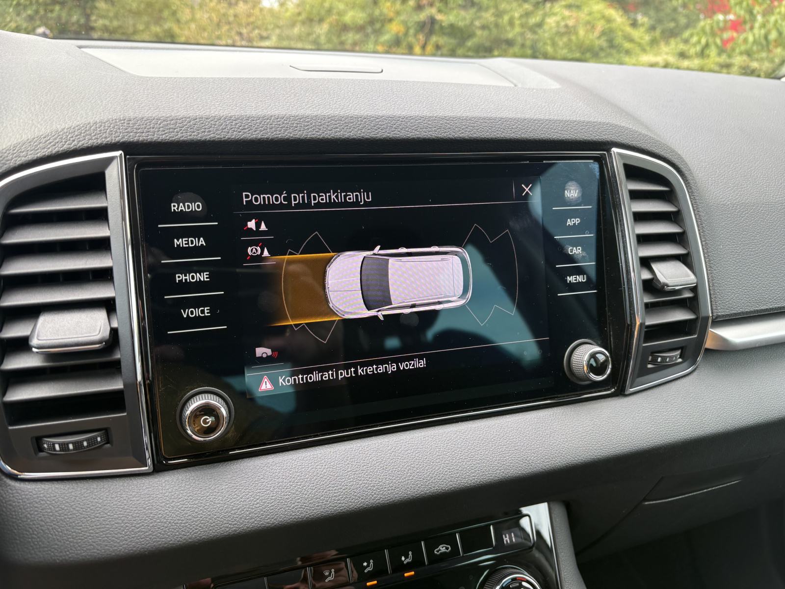 Škoda Karoq 2,0 TDI , samo 75.000 km !!!, fotografija 6