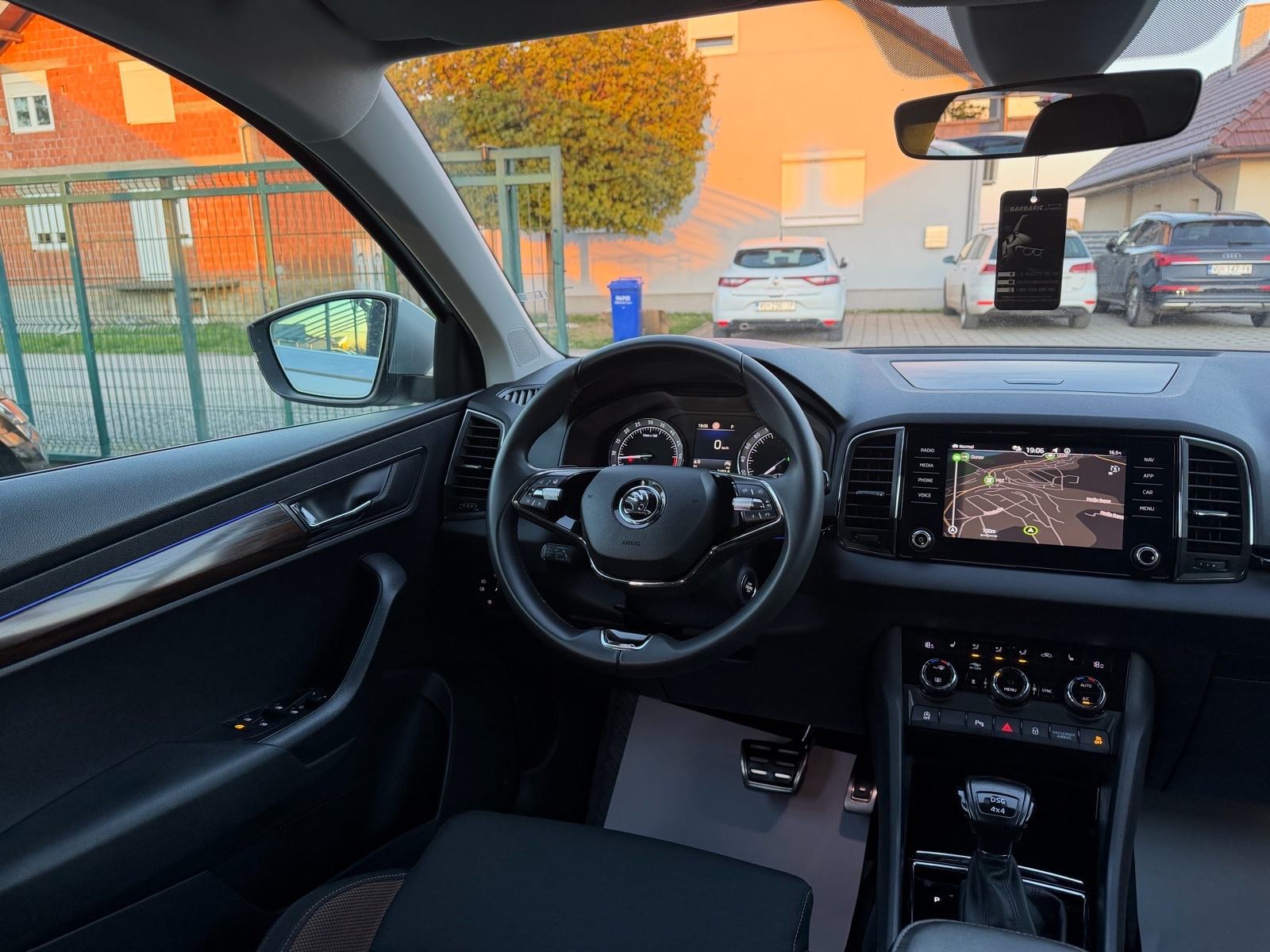 Škoda Karoq 2,0 TDI,SCOUT,DSG,4X4,ACC,Jamstvo 12mj., fotografija 13