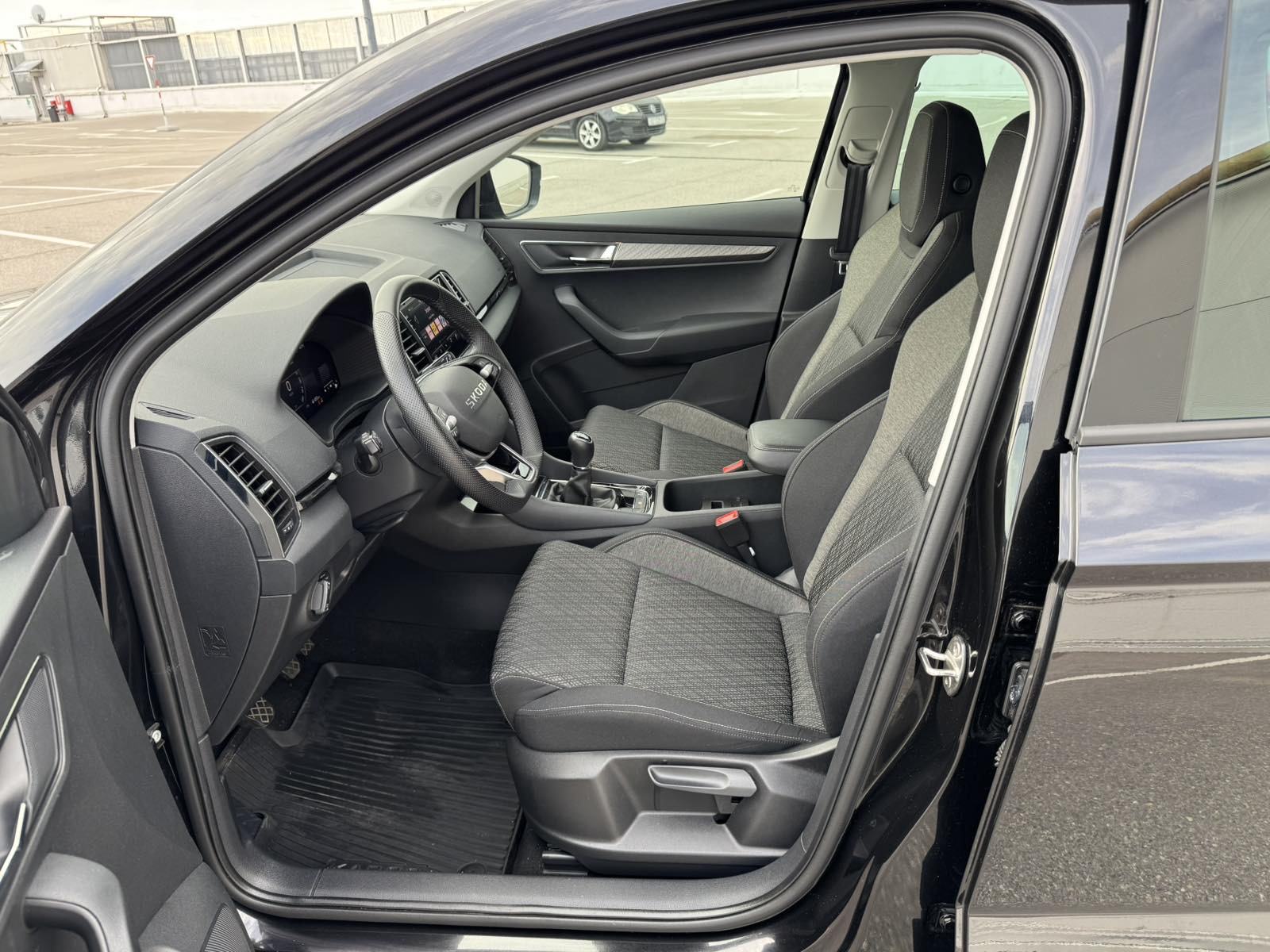 Škoda Karoq 2.0 TDI Selection, fotografija 10