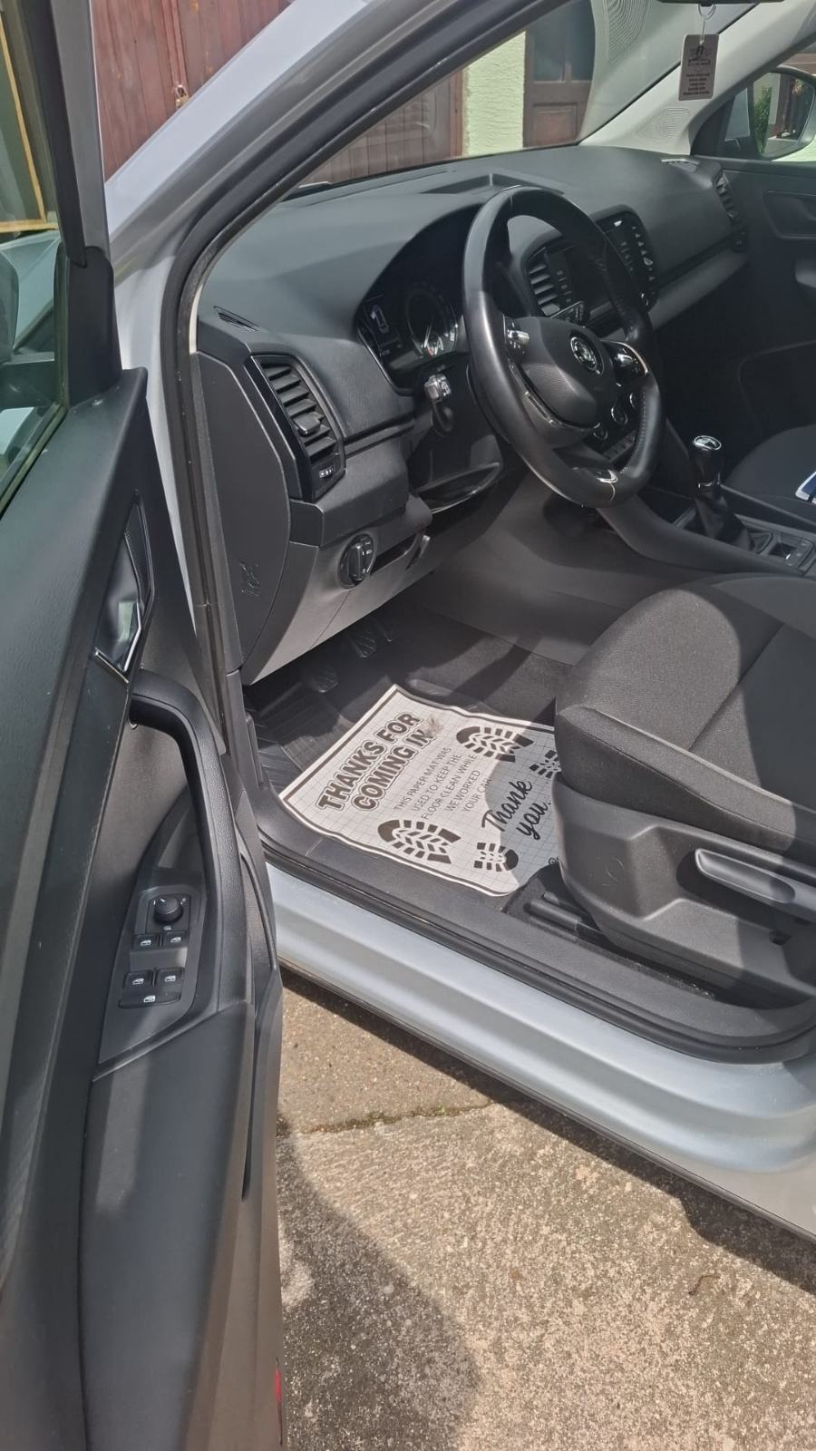 Škoda Karoq 2,0 TDI, PRVI VLASNIK, TOP STANJE, fotografija 6