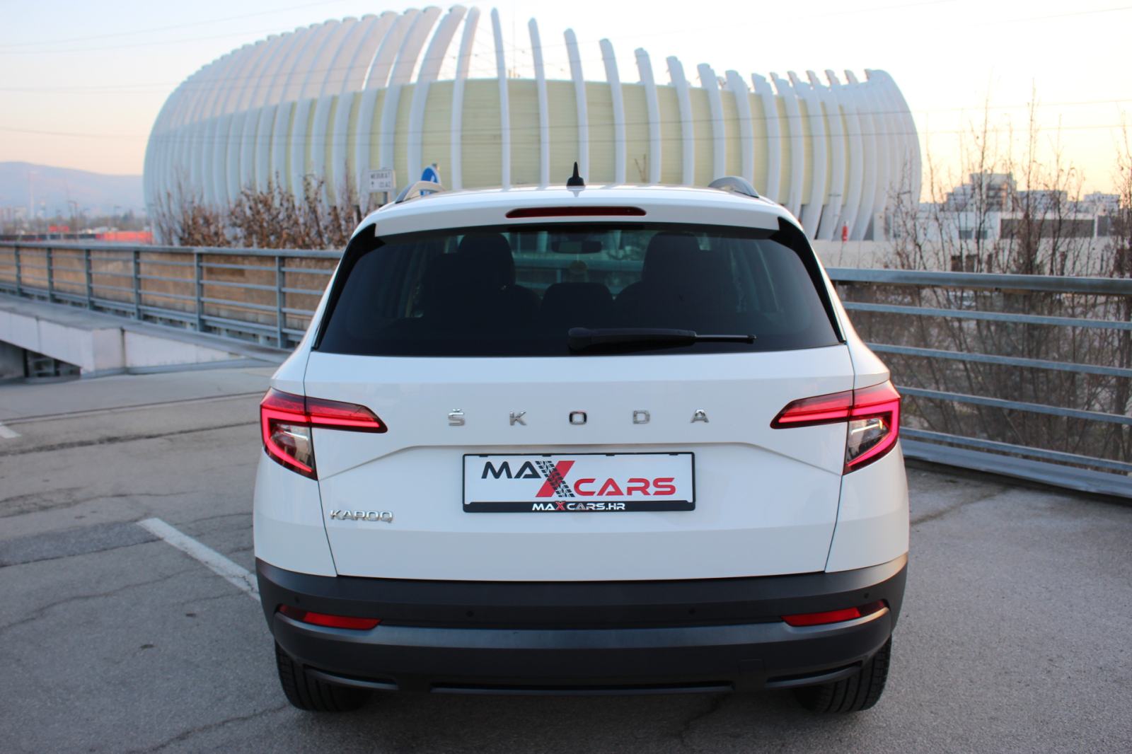 Škoda Karoq 2,0 TDI•Style•Navigacija•Tempomata•Gr.sjedala•Kuka•84000km, fotografija 8