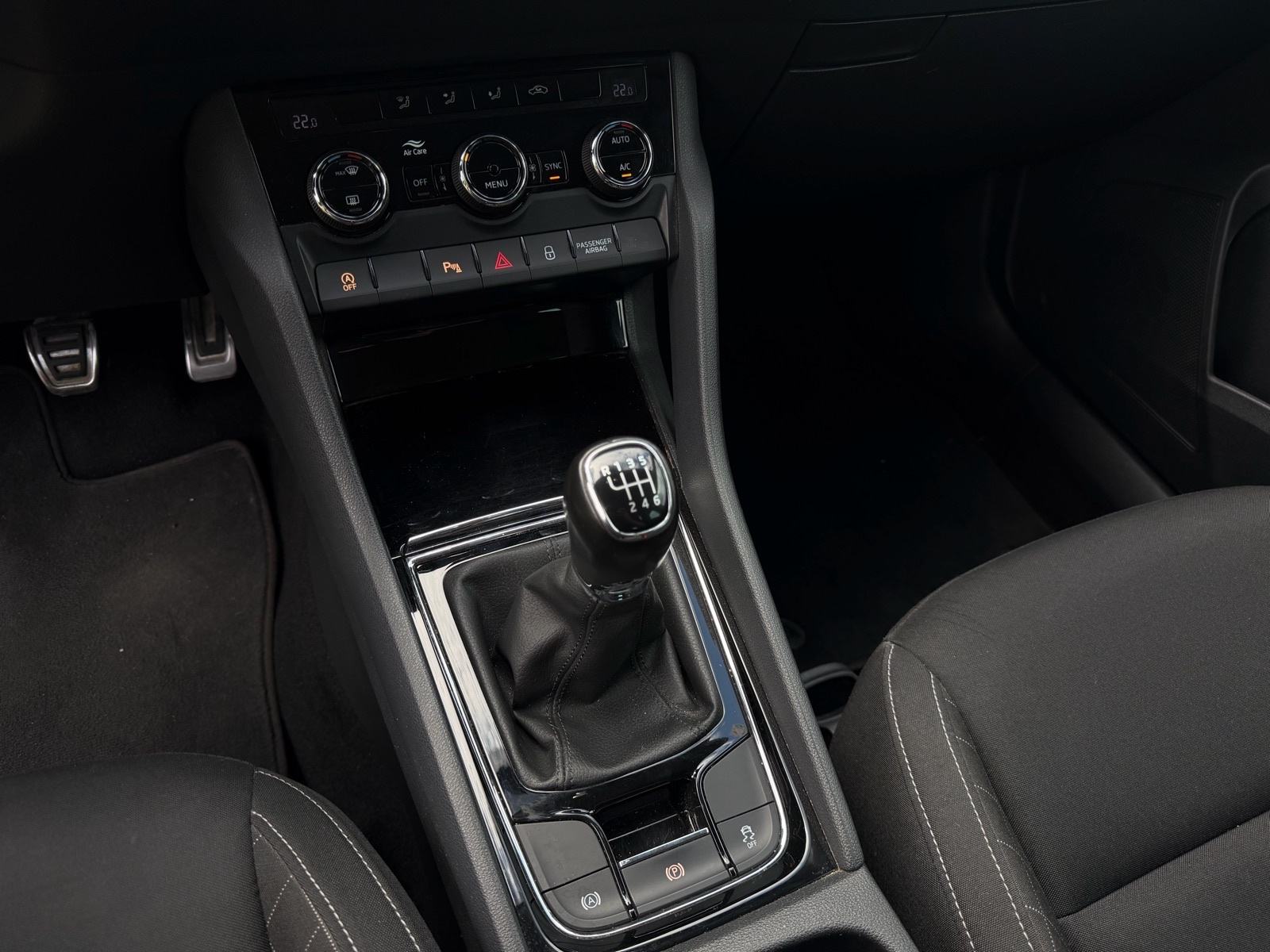 Škoda Karoq 2,0 TDI Virtual Cockpit 18 Felge, fotografija 17