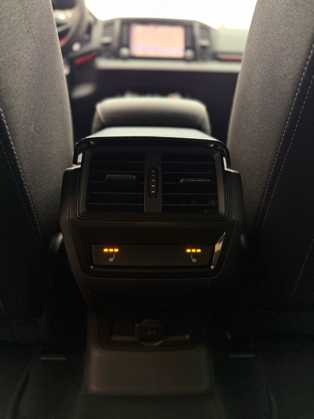 ŠKODA KAROQ 2.0TDI | DSG | SPORTLINE | 140KW | 12 MJ JAMSTVO, fotografija 18