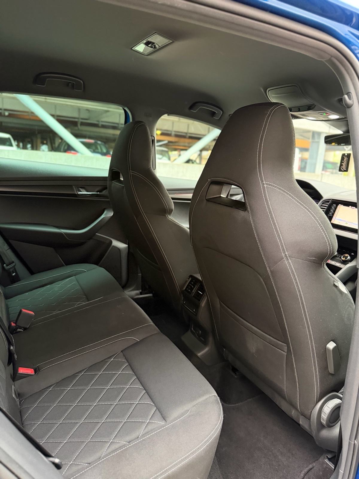 ŠKODA KAROQ 2.0TDI | DSG | SPORTLINE | 140KW | 12 MJ JAMSTVO, fotografija 17