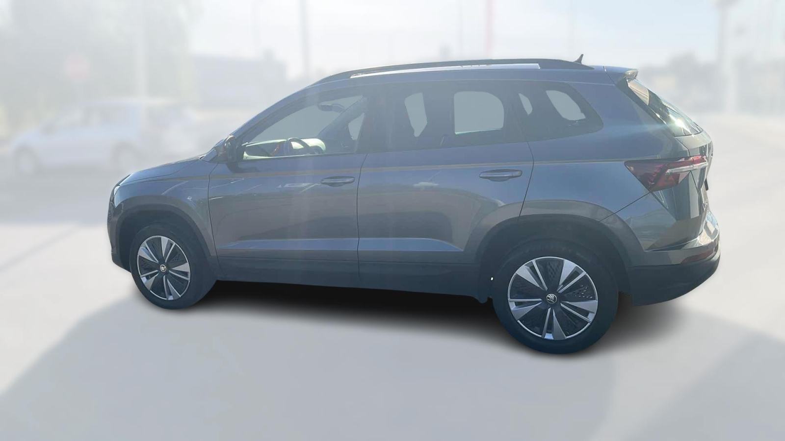 SKODA KAROQ 2023 • PREMIUM jamstvo • AutoZubak Rabljena, fotografija 6
