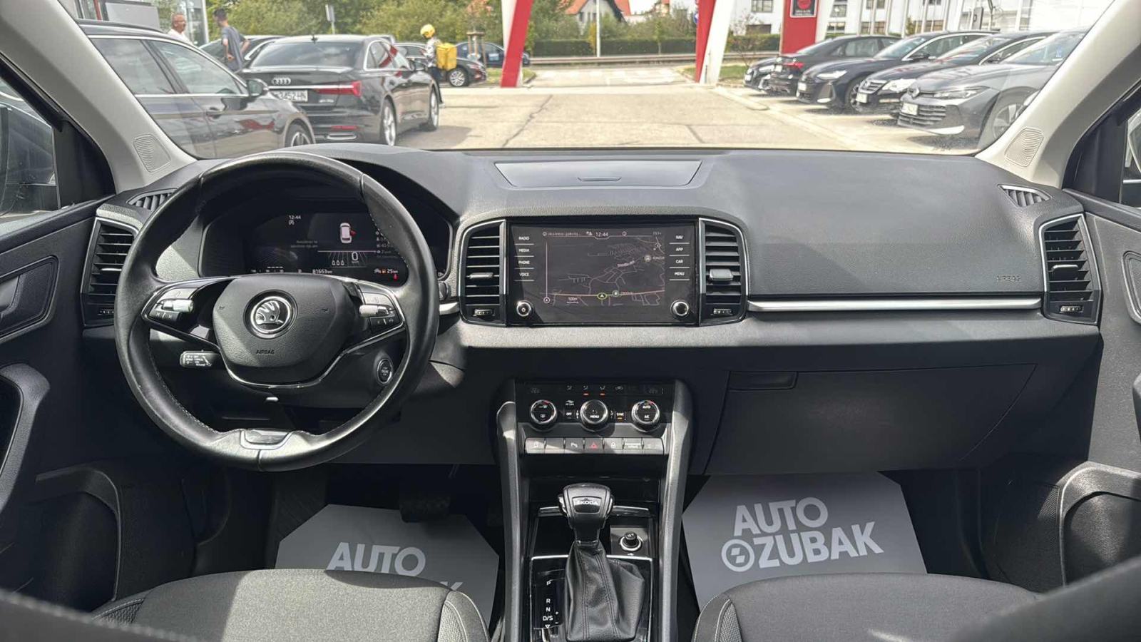 SKODA KAROQ 2024 • PREMIUM jamstvo • AutoZubak Rabljena, fotografija 11