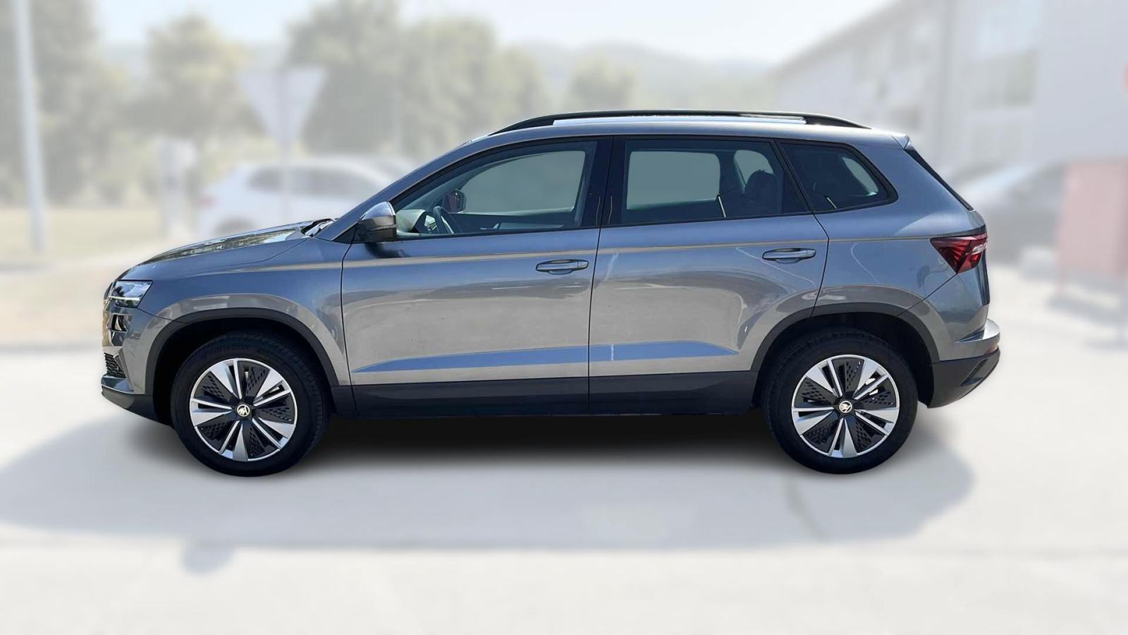 SKODA KAROQ 2024 • PREMIUM jamstvo • AutoZubak Rabljena, fotografija 5