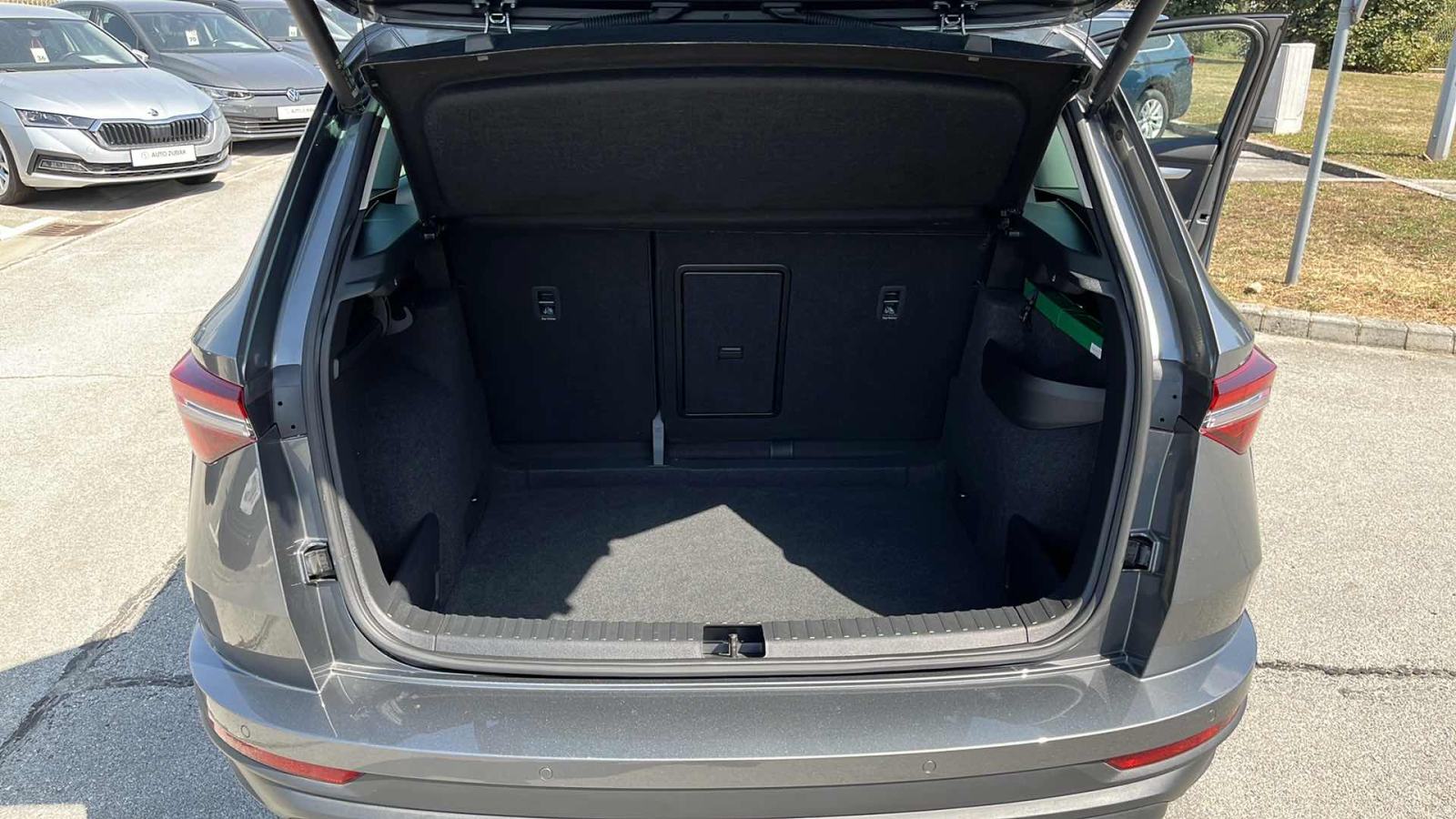 SKODA KAROQ 2024 • PREMIUM jamstvo • AutoZubak Rabljena, fotografija 12