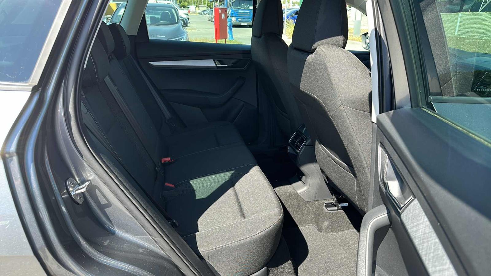 SKODA KAROQ 2024 • PREMIUM jamstvo • AutoZubak Rabljena, fotografija 10