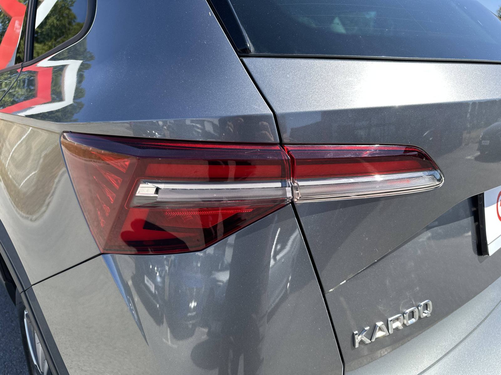 SKODA KAROQ 2024 • PREMIUM jamstvo • AutoZubak Rabljena, fotografija 18