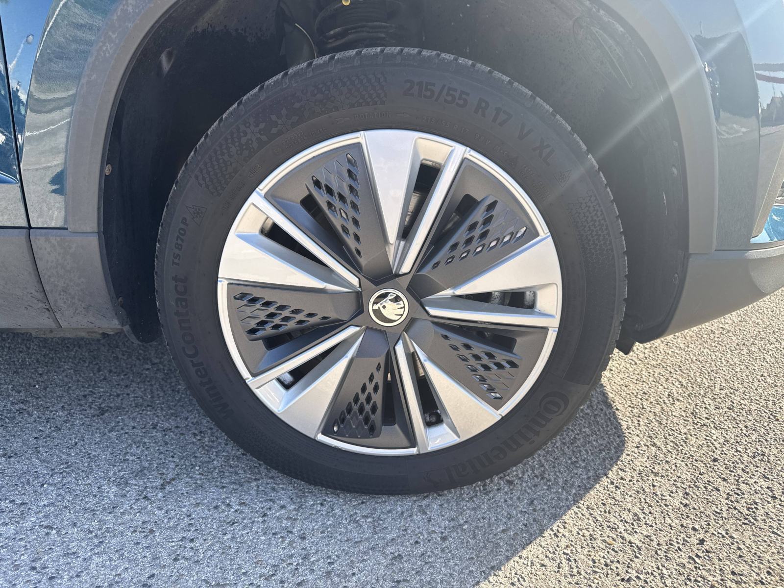 SKODA KAROQ 2024 • PREMIUM jamstvo • AutoZubak Rabljena, fotografija 20