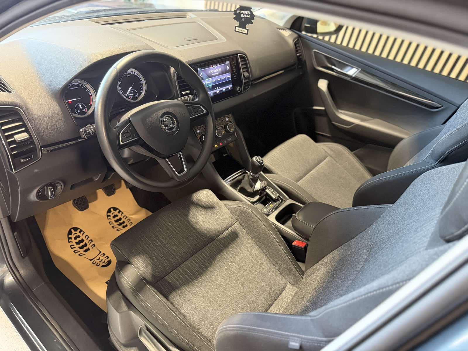 Škoda KAROQ AMBITION 2020.g.*RADAR-LED- KEYLESS-12 MJ JAMSTVO-LEASING*, fotografija 13