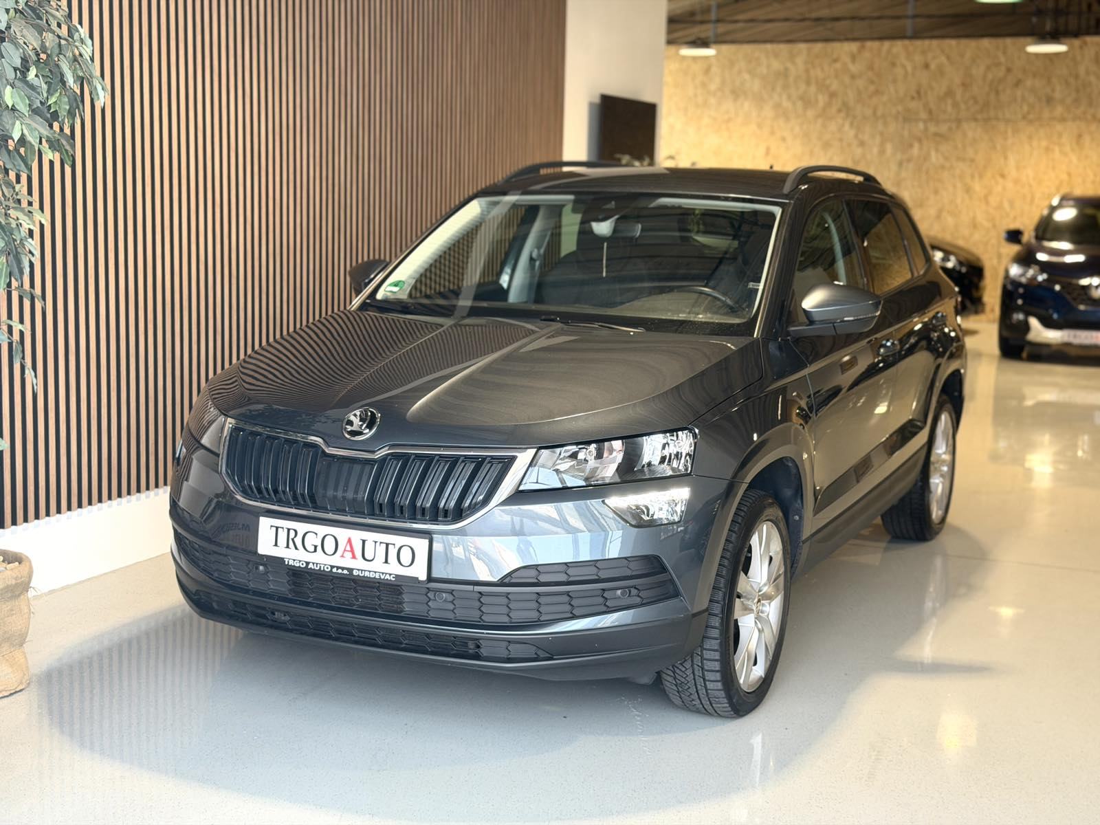 Škoda KAROQ AMBITION 2020.g.*RADAR-LED- KEYLESS-12 MJ JAMSTVO-LEASING*, fotografija 3