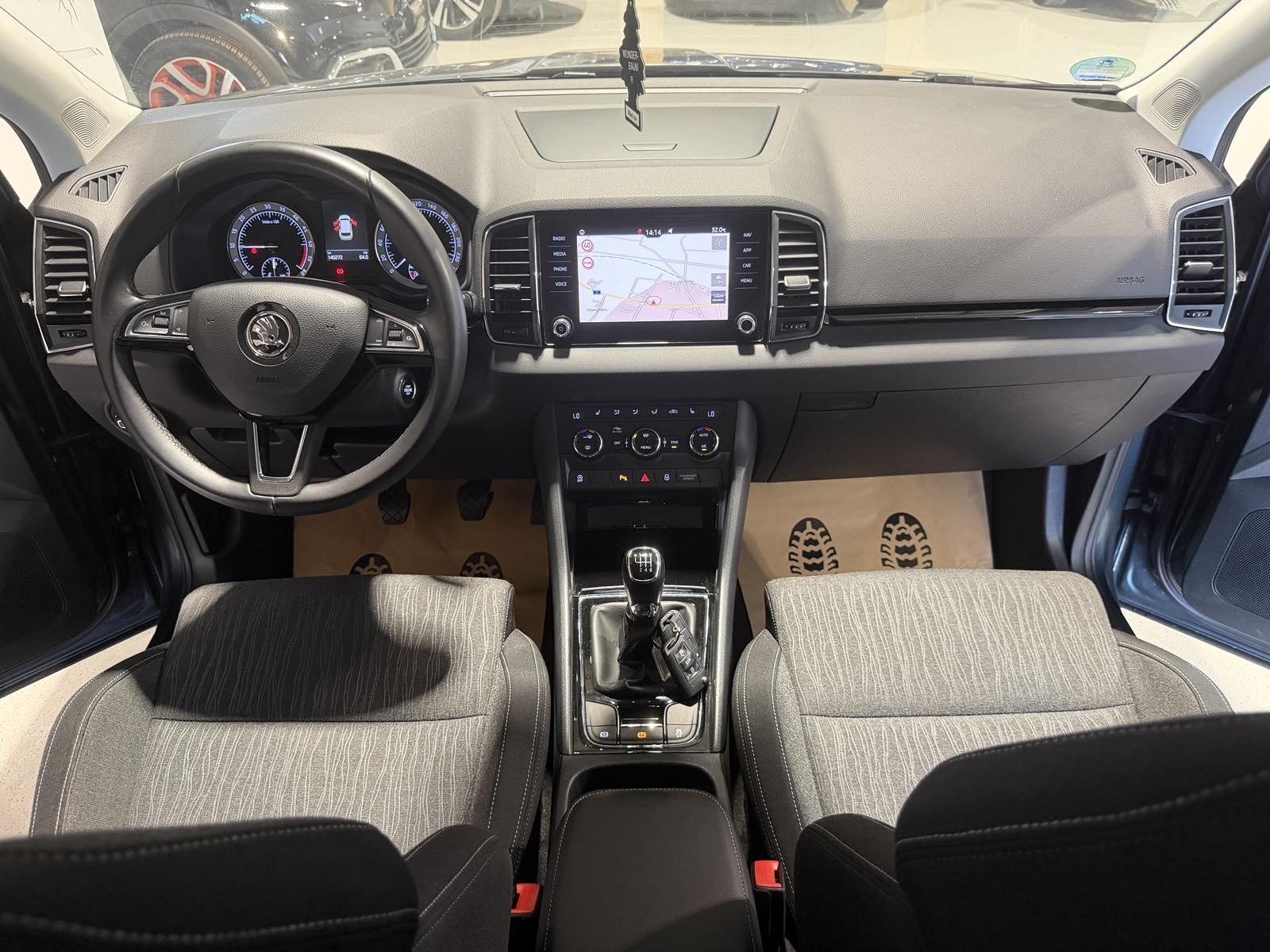 Škoda KAROQ AMBITION 2020.g.*RADAR-LED- KEYLESS-12 MJ JAMSTVO-LEASING*, fotografija 12