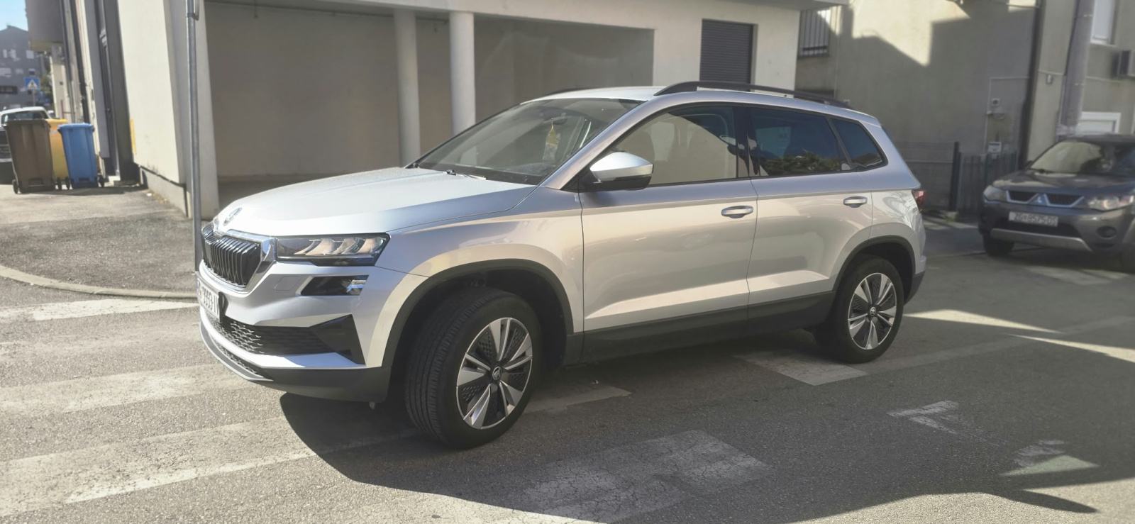 Škoda Karoq FL 1.0 TSI Ambition / 35.700 km / HR / 1. vlasnik / R1+PDV, pogled izvana - slika 1