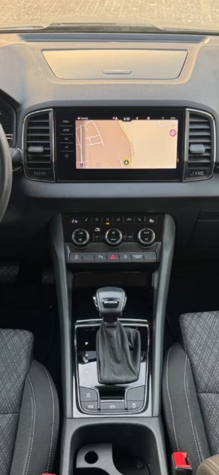 Škoda Karoq automatik DSG 2025./6 godina JAMSTO/kamera/sport interije, fotografija 7