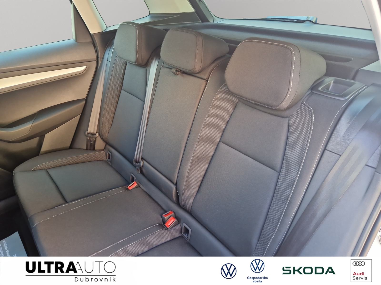 Škoda KAROQ FL Selection 1.5 TSI ACT DSG, fotografija 12