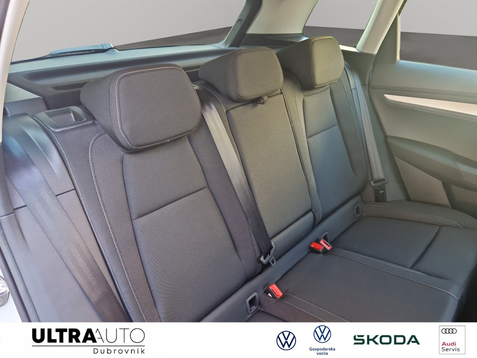 Škoda KAROQ FL Selection 1.5 TSI ACT DSG, fotografija 17