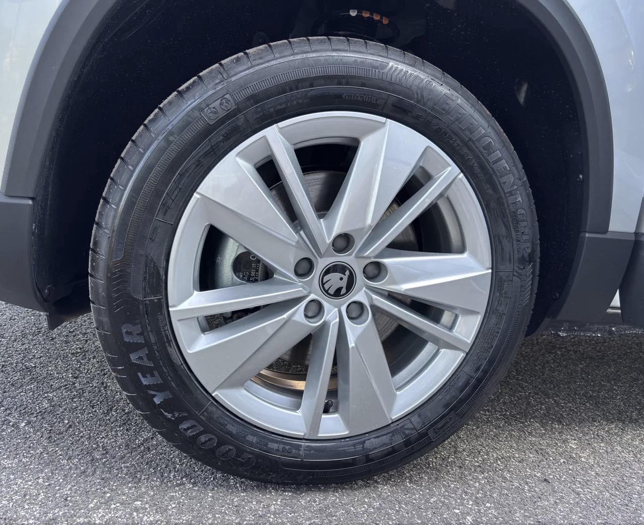 Škoda KAROQ FL Selection 1.5 TSI ACT, fotografija 16