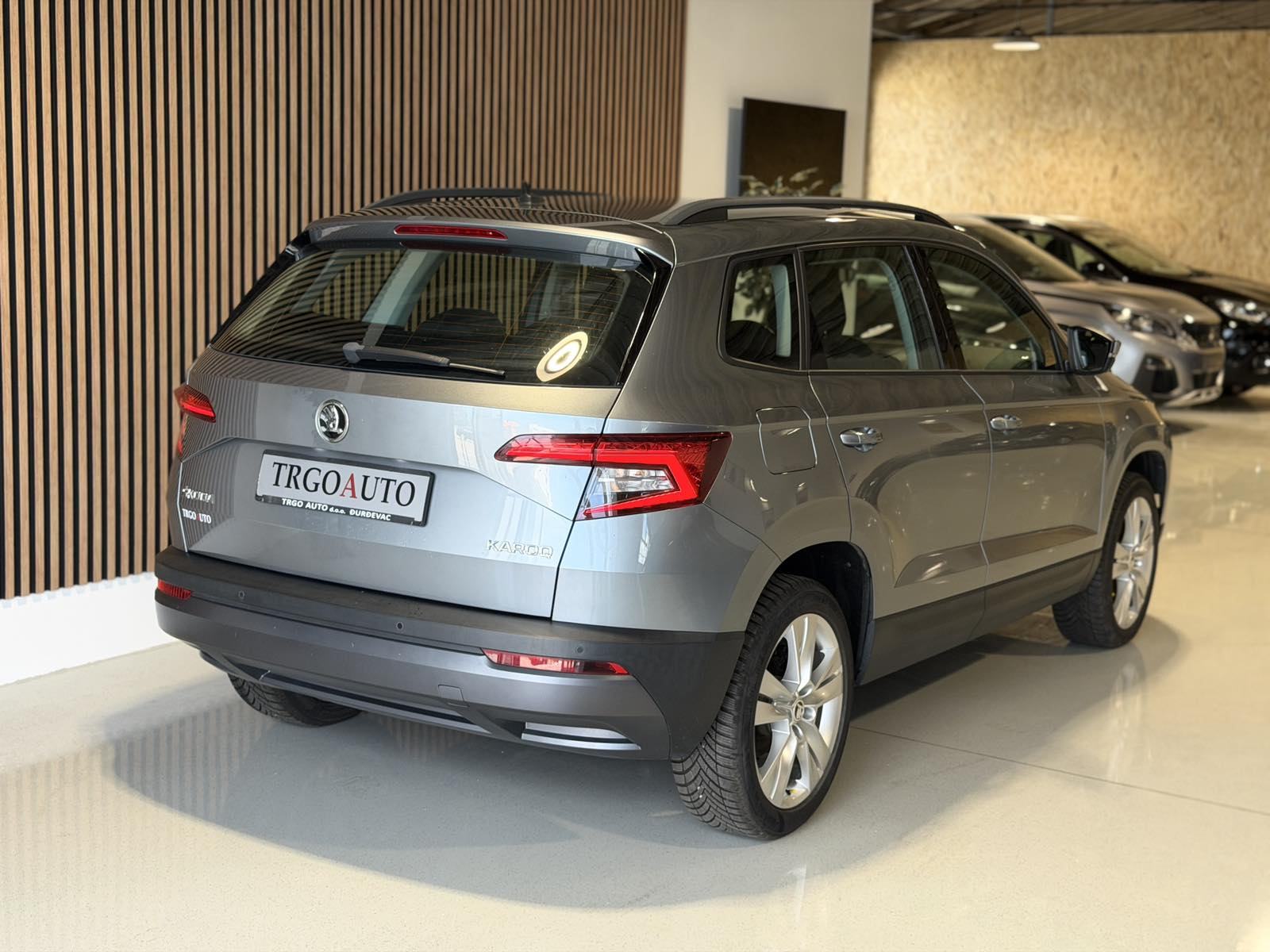 Škoda Karoq STYLE *DSG - RADAR - KEYLESS- 3.GODINE JAMSTVO*, fotografija 5