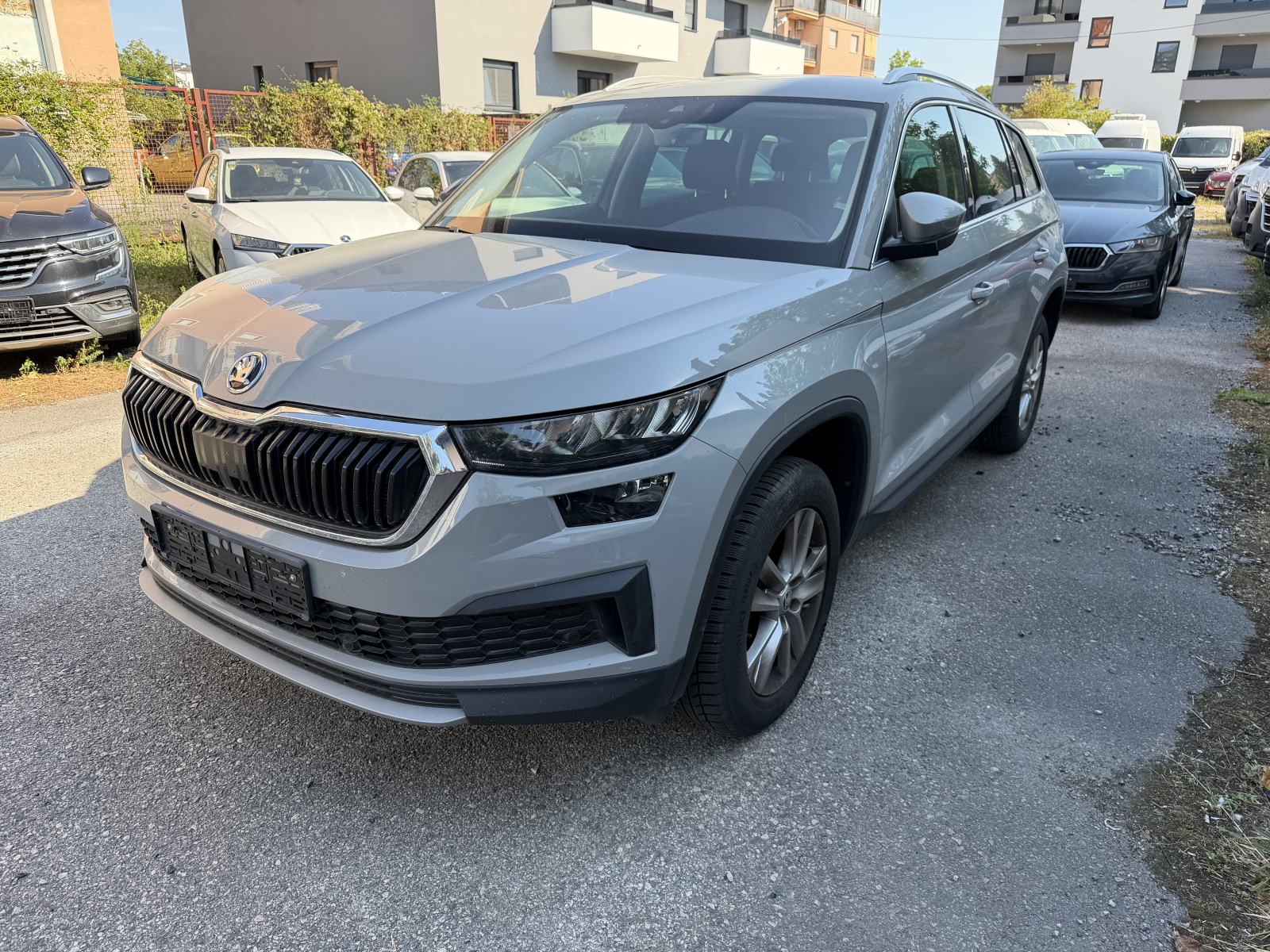 Škoda Kodiaq 1,5 TSI BUSINESS ACT NIJE UVOZ, fotografija 2