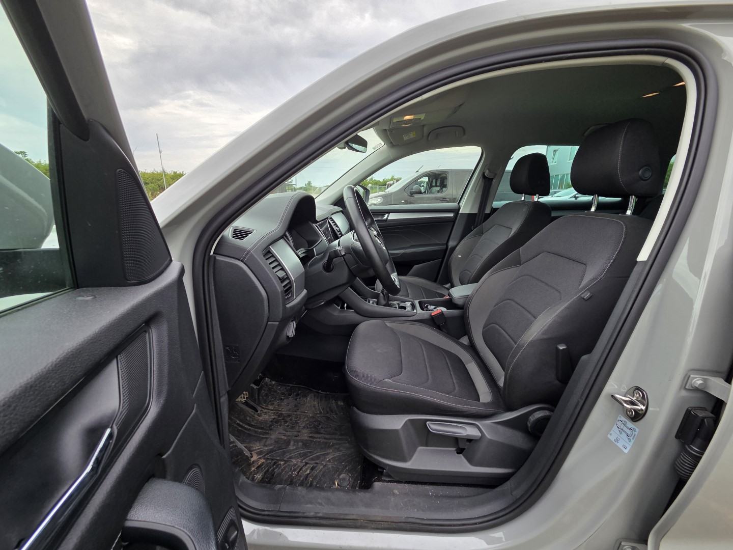 Škoda Kodiaq 1,5 TSI BUSINESS ACT NIJE UVOZ, fotografija 13